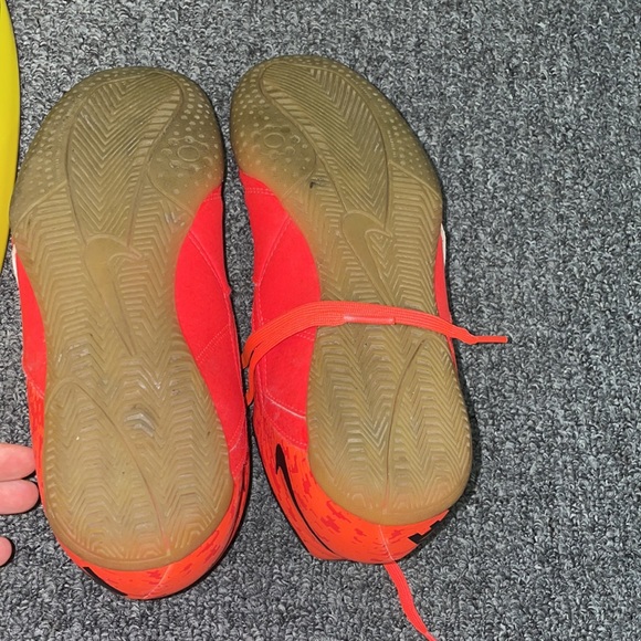 nike indoor cleats - Picture 4 of 4